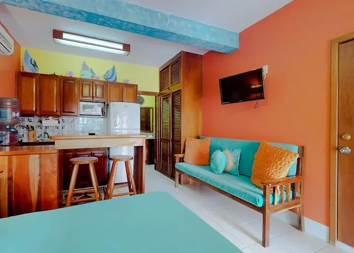 Apartment Dhalia #21 At Caribe Island San Pedro (Ambergris Caye)